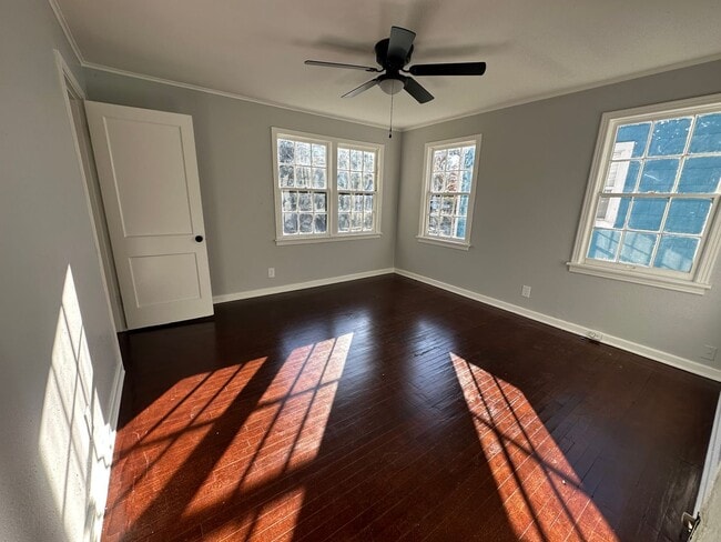 Photo - 124 E Olive St