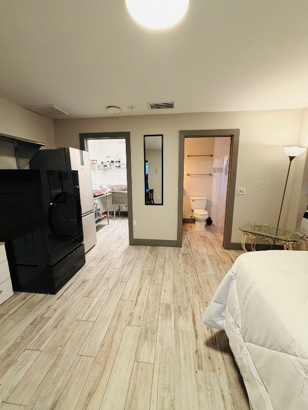 Photo - 2116 NE 8th Pl Unidad Efficiency