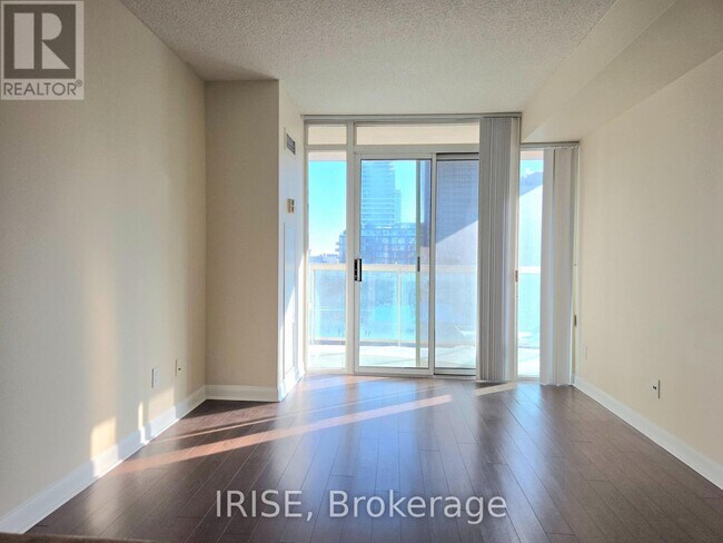 Photo - 323 Richmond St E Unit 1109