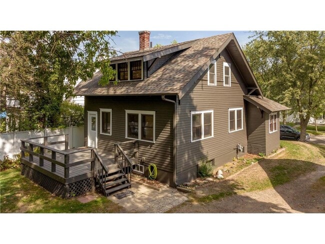 2 Bedroom, 1 Bathroom Single-Family Home w... - 2 Bedroom, 1 Bathroom Single-Family Home w...