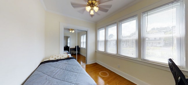 Photo - 2401 E Genesee St Unit 2