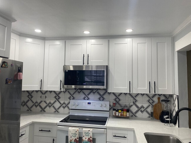 Photo - 448 NE 210th Cir Terrace Unit 6-B102