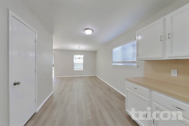 Photo - 12402 Grossmount Dr