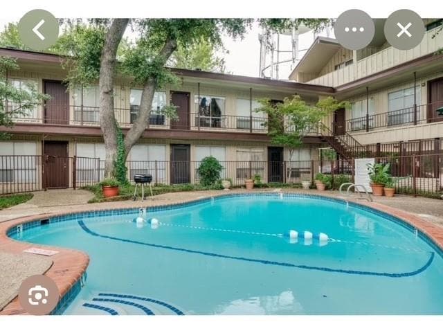 Photo - 5010 Bowser Ave Unidad 107