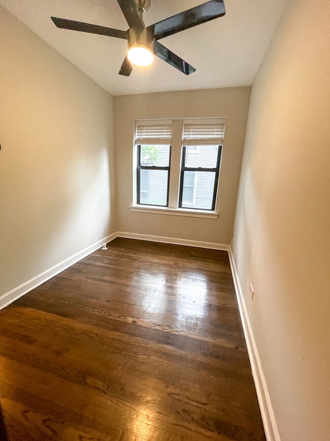 Photo - 6736 N Glenwood Ave Unit 2S