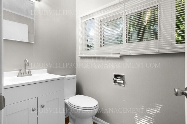 Photo - 3100 Grand Ave