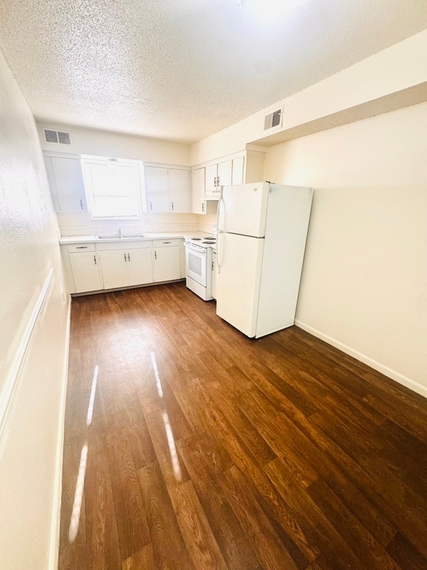 Photo - 1413 W Maple Ave Unit 1413H