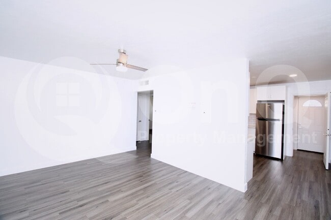 Photo - 7625 N 12th St