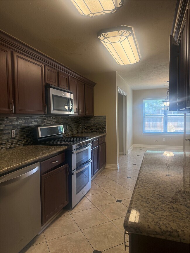 Photo - 8210 Paddington Pl Dr