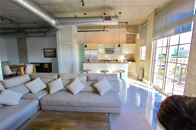 Photo - 410 NW 1st Ave Unit 504