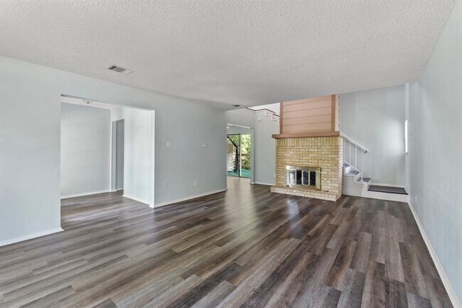 Photo - 11809 Eubank Dr