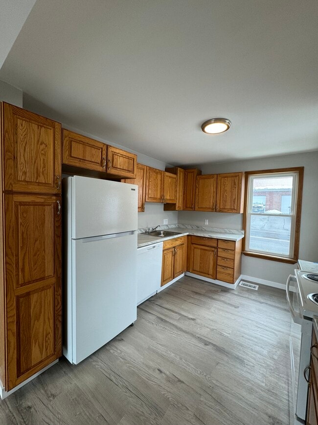 77 Main St Apartments Sabattus, ME