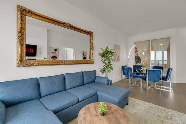 Photo - 20 Shore Breeze Dr Unit SI ID1491178P