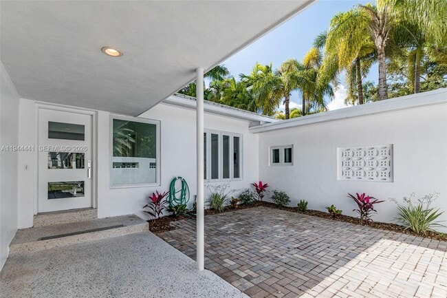 Photo - 680 NE 57th St