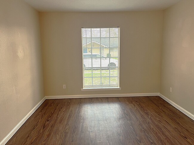 Photo - Deer Park Home Close to Highway 225