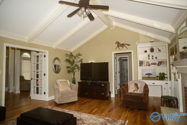 Photo - 7304 Ferncliffe Dr SE