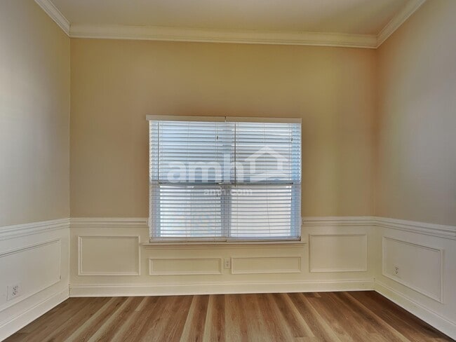 Photo - 515 Flat Rock Ter