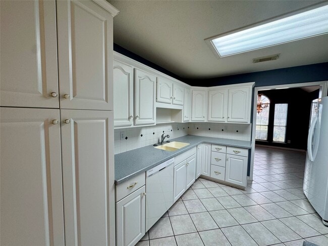 Photo - 303 Waterwood Dr