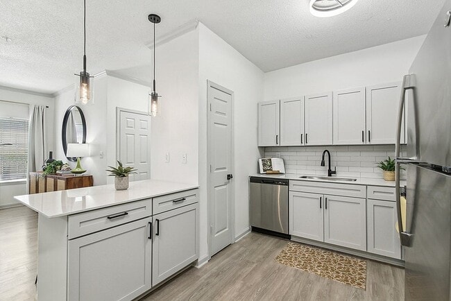 2x1 1087 sqft B1U - Unit 106 - Kitchen