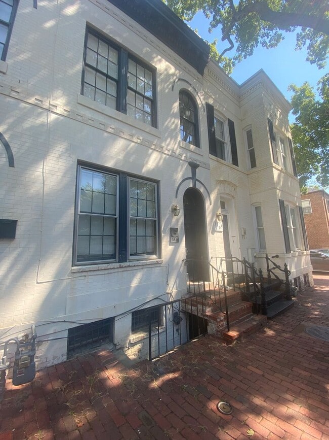 Photo - Renovated Georgetown Rowhouse Just Steps A...