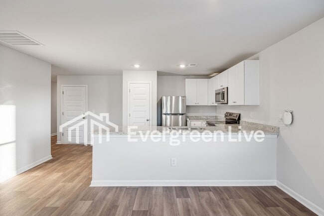 Photo - 1708 King Oaks Lp