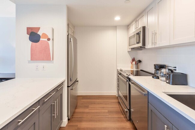 350 Third St Unit SI FL8-ID1345373P