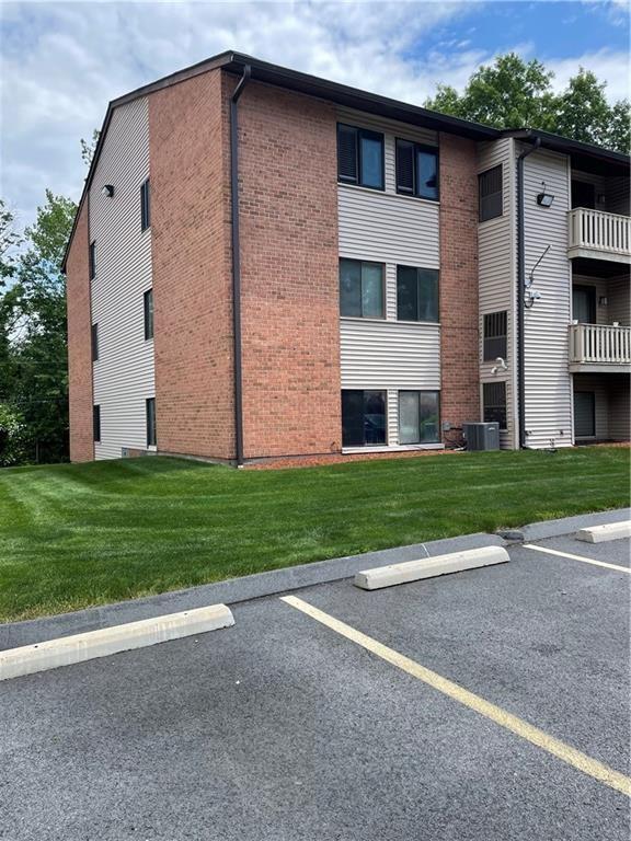 Building Photo - 1137 Hartford Ave Unit 3A Rental