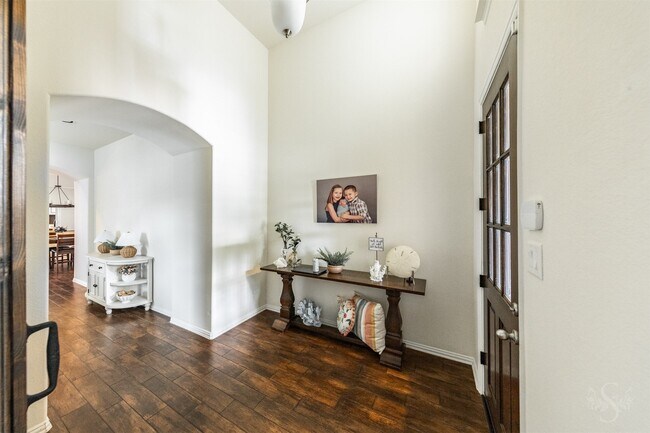 Photo - 6003 Hedgepark Dr