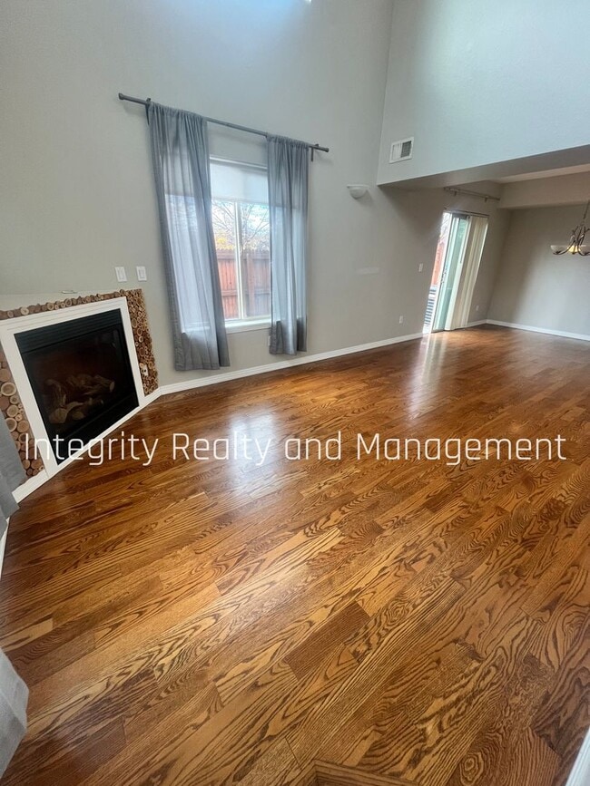 Photo - 4001 E 16th Ave