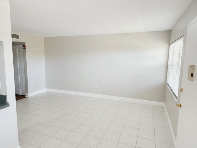 Photo - 1001 77th Ave N Unit 205