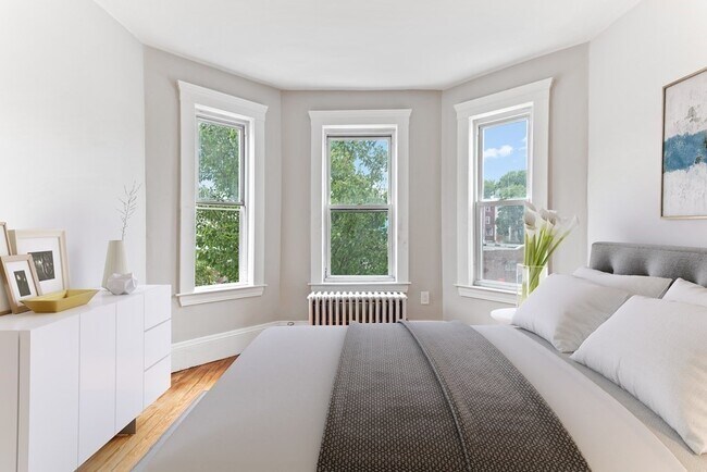 Photo - 424 Bowdoin St Unit 3