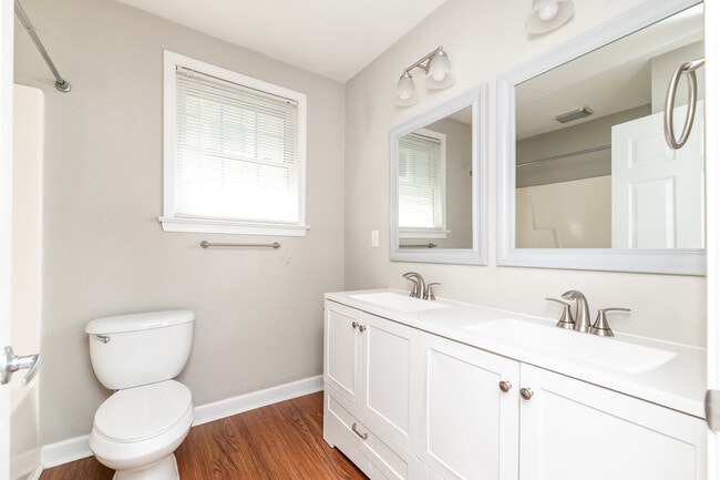 Photo - 314 Gower St