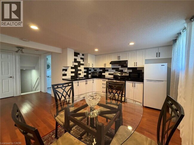 Photo - 84 Juniper Dr