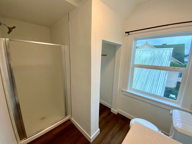 Photo - 2922 Hoyt Ave Unidad 303