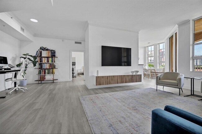 Building Photo - 3001 NE 185th St Unit 523 Rental