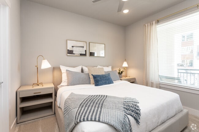 1HAB, 1BA - 728 ft² - View at Belterra