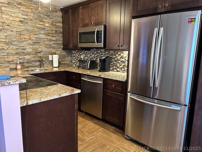 Building Photo - 3070 Cornwall D Unit 3070 D