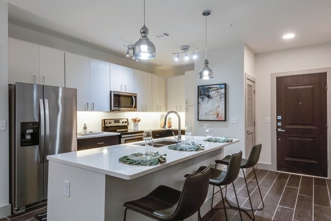 Photo - Cortland Bayport