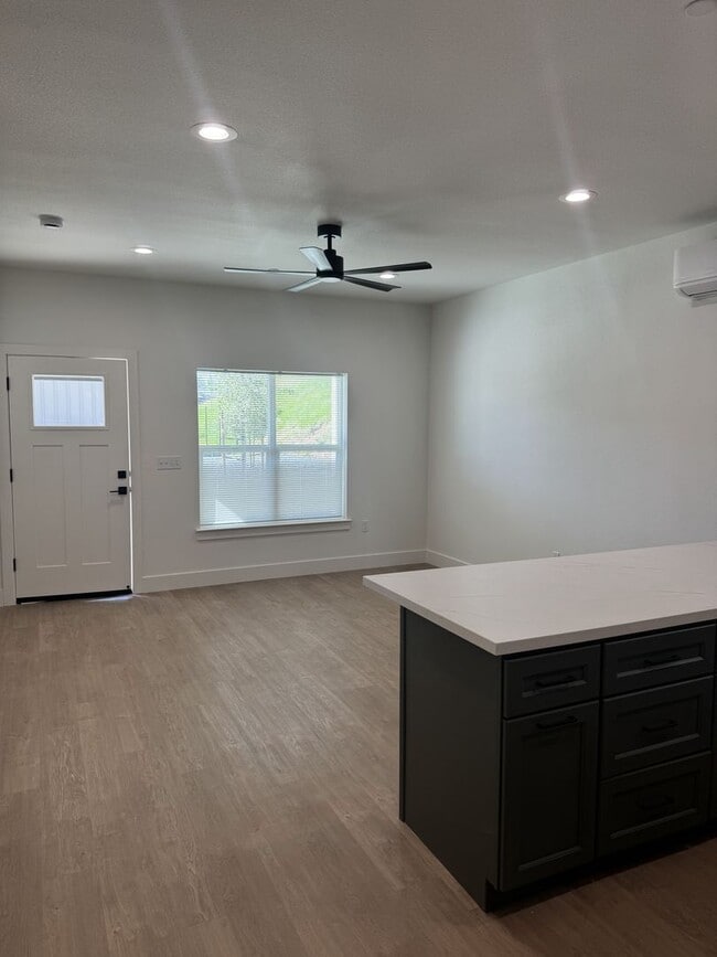 Photo - Newly built homes with City of Redding solar!