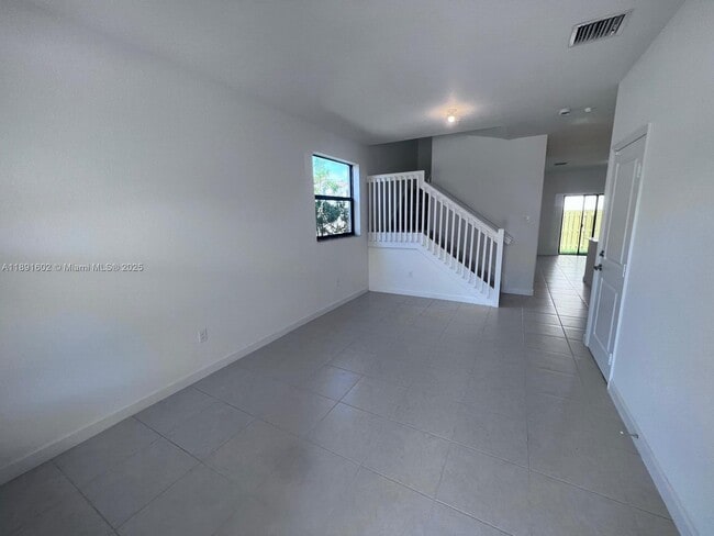 Photo - 15911 SW 2nd Dr