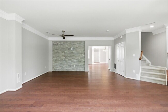 Photo - Expansive 4BR / 4.5BA Townhome in Lansdowne Town Center – Over 3,400 Sq Ft!