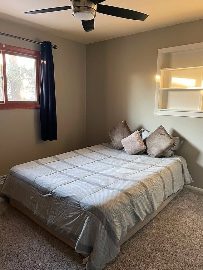 Photo - 902 E Burkwood Dr