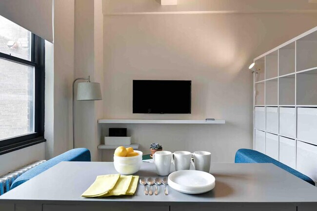 Photo - 331 E 9th St Unidad ID1358389P