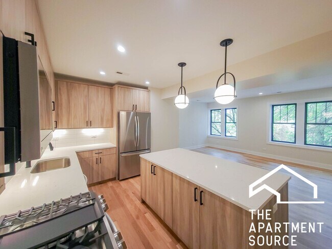 Photo - 4849 N Seeley Ave Unit 2