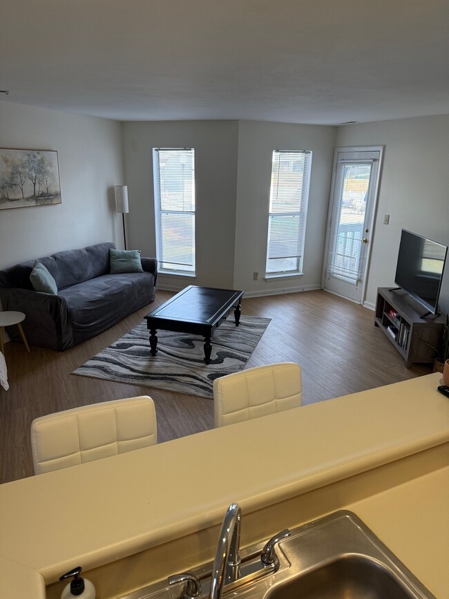 Photo - 11 Hamiltons Bay Ct