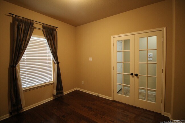 Photo - 398 Pecan Meadows