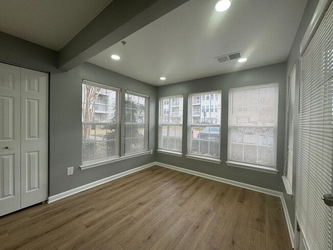 Photo - Newly Renovated 2 Bed 2 Bath Condo With Patio In Beautiful South Meadows