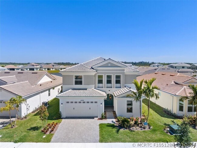 15000 RedCove Pl