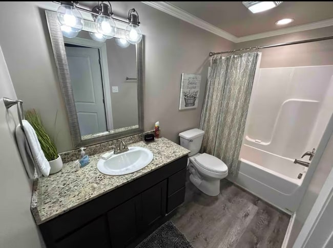 Photo - 305 W Second St Unit 210