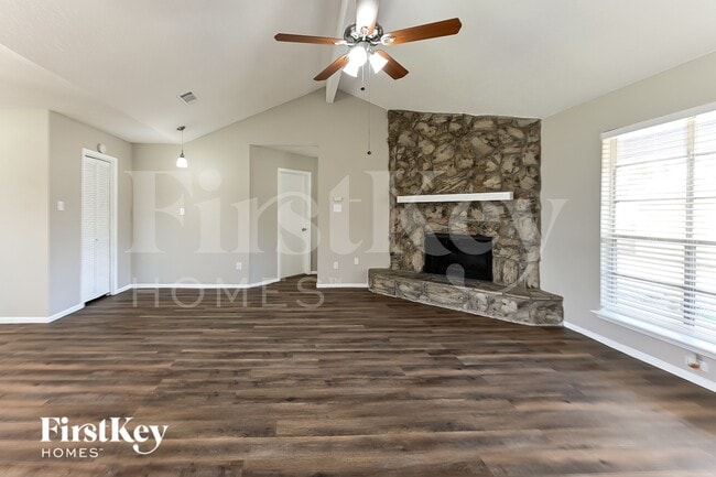 Photo - 10811 Forest Leaf Dr